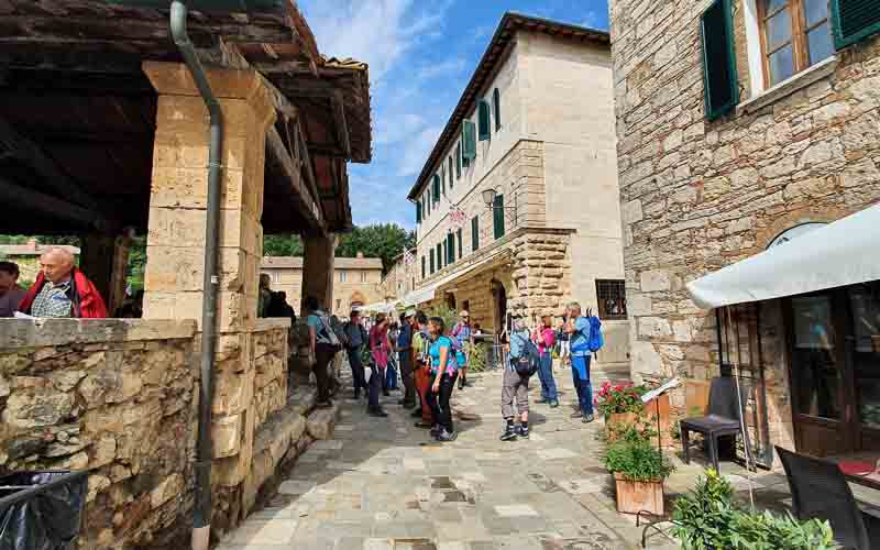 rb_stöckli_RH270-4 Weinwandern in der Südtoskana mit Silvia Stöckli 7