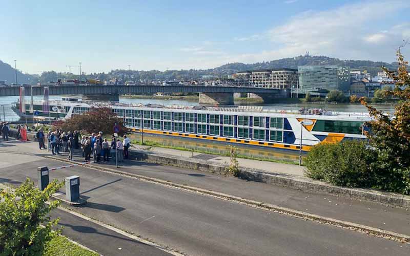 rb_Coray_RH241-23 Auf der schönen blauen Donau 26